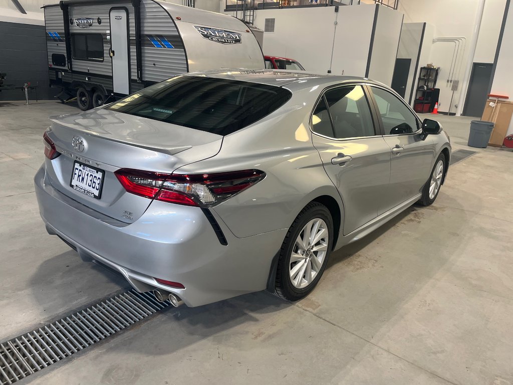 2023  Camry SE awd in Cowansville, Quebec - 5 - w1024h768px