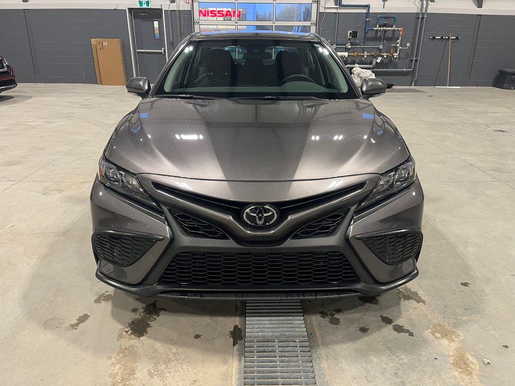 2023  Camry SE AWD in Cowansville, Quebec - 8 - w1024h768px