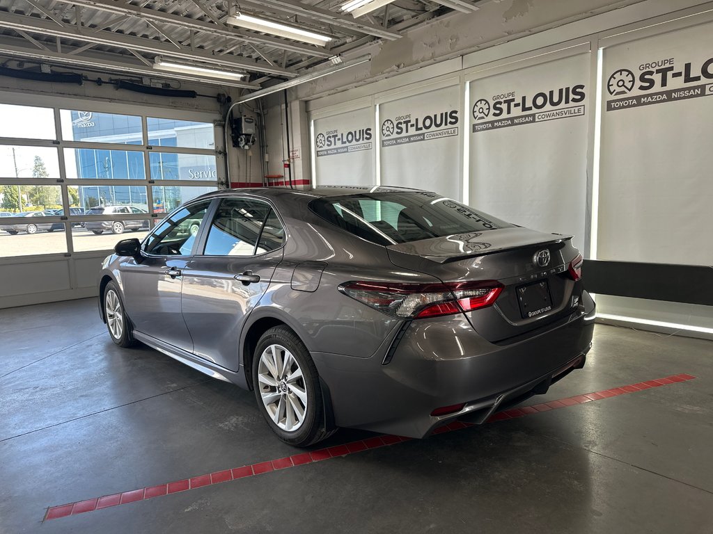 Camry SE AWD - Sièges et volant chauffant - Mags 2023 à Cowansville, Québec - 3 - w1024h768px