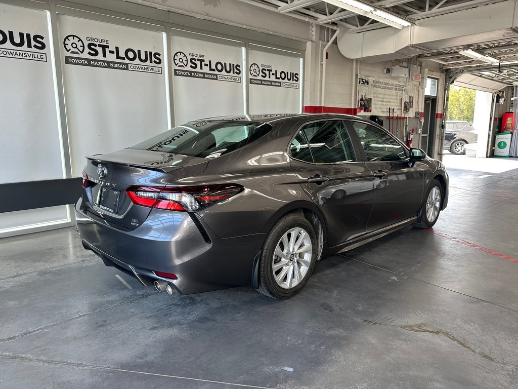 Camry SE AWD - Sièges et volant chauffant - Mags 2023 à Cowansville, Québec - 9 - w1024h768px