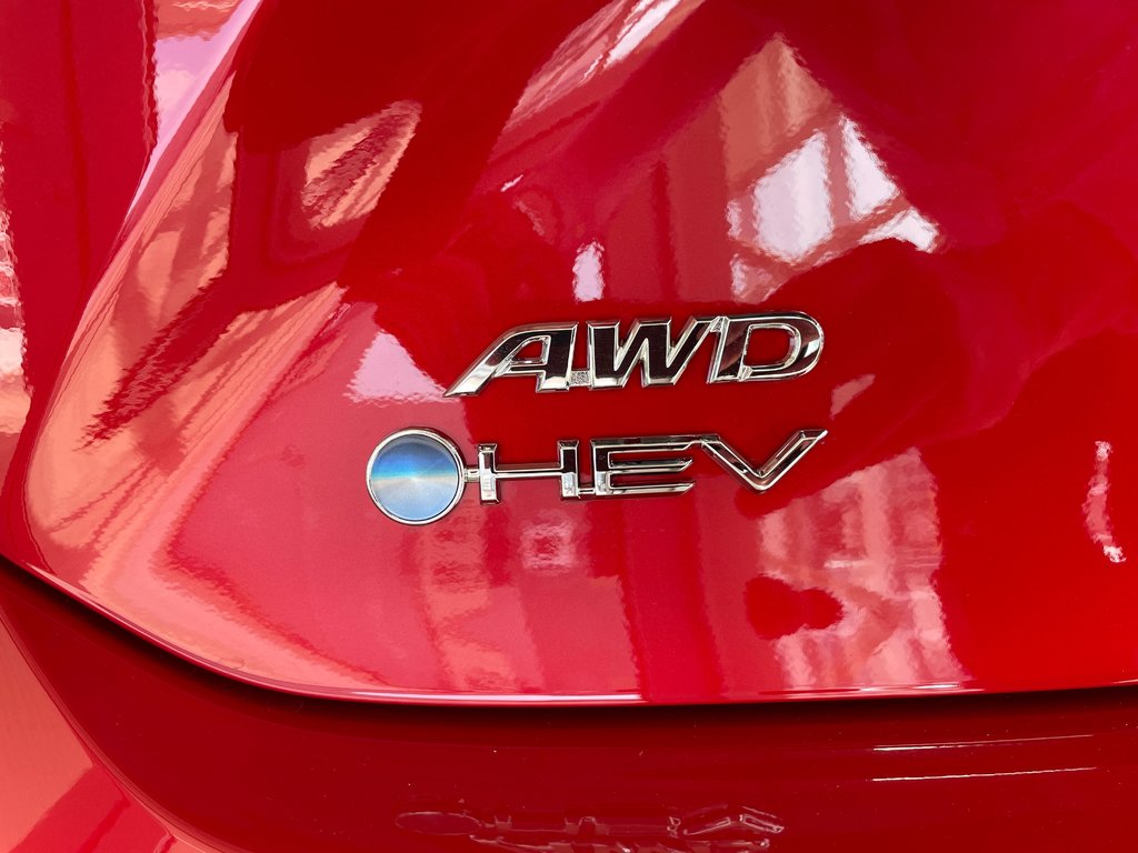 2025 Toyota Camry XSE hybride AWD in Cowansville, Quebec - 11 - w1024h768px