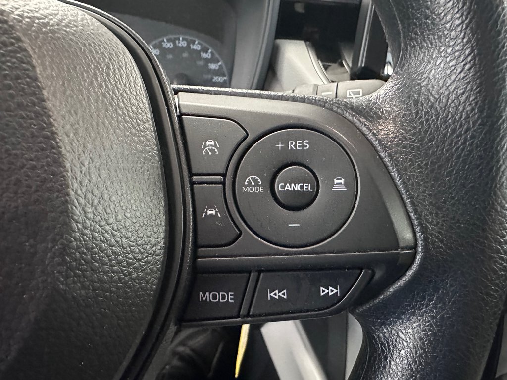 Toyota COROLLA CROSS L 2024 à Cowansville, Québec - 25 - w1024h768px