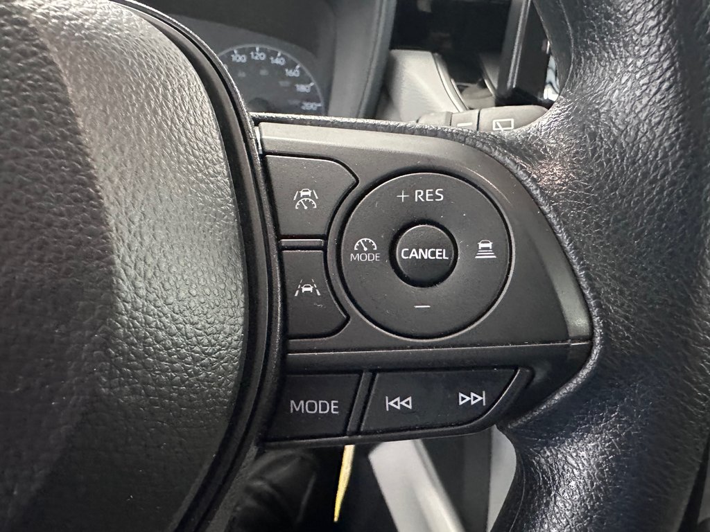 Toyota COROLLA CROSS L 2024 à Cowansville, Québec - 26 - w1024h768px