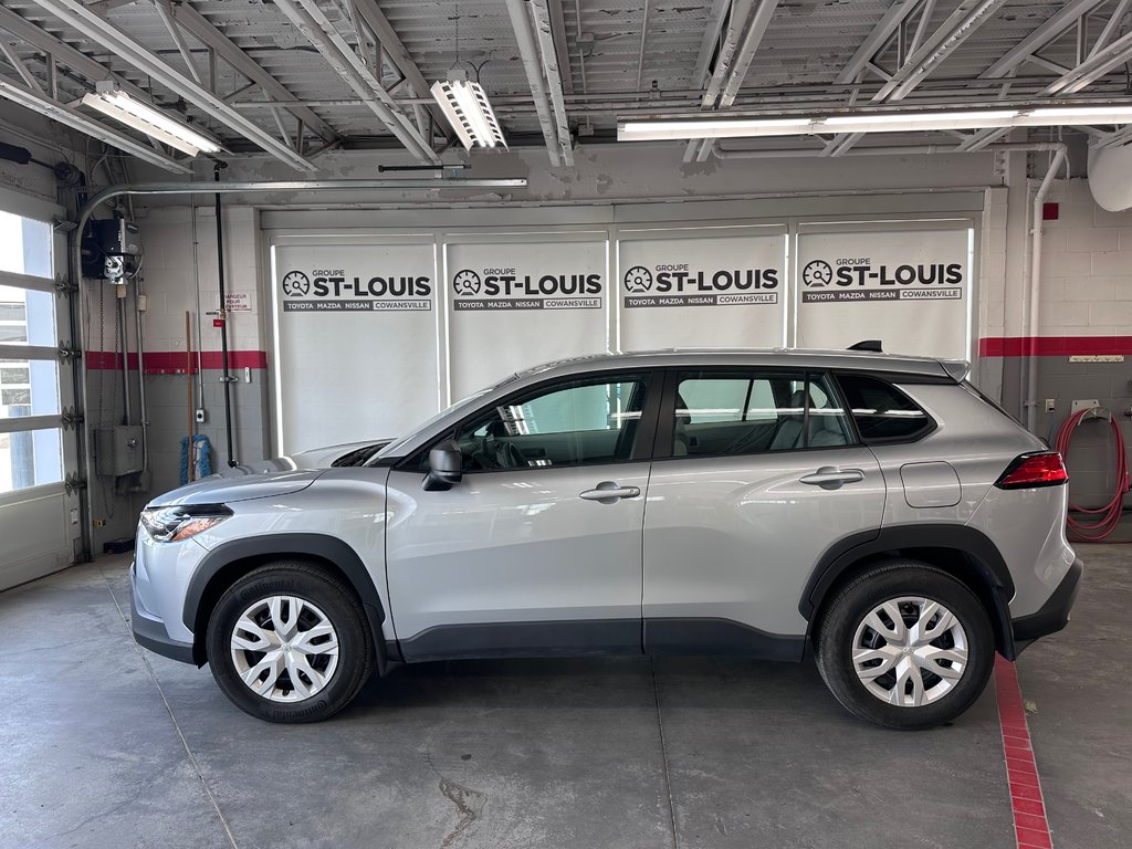 Toyota COROLLA CROSS L 2024 à Cowansville, Québec - 15 - w1024h768px