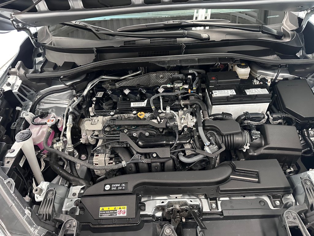 Toyota COROLLA CROSS L 2024 à Cowansville, Québec - 8 - w1024h768px