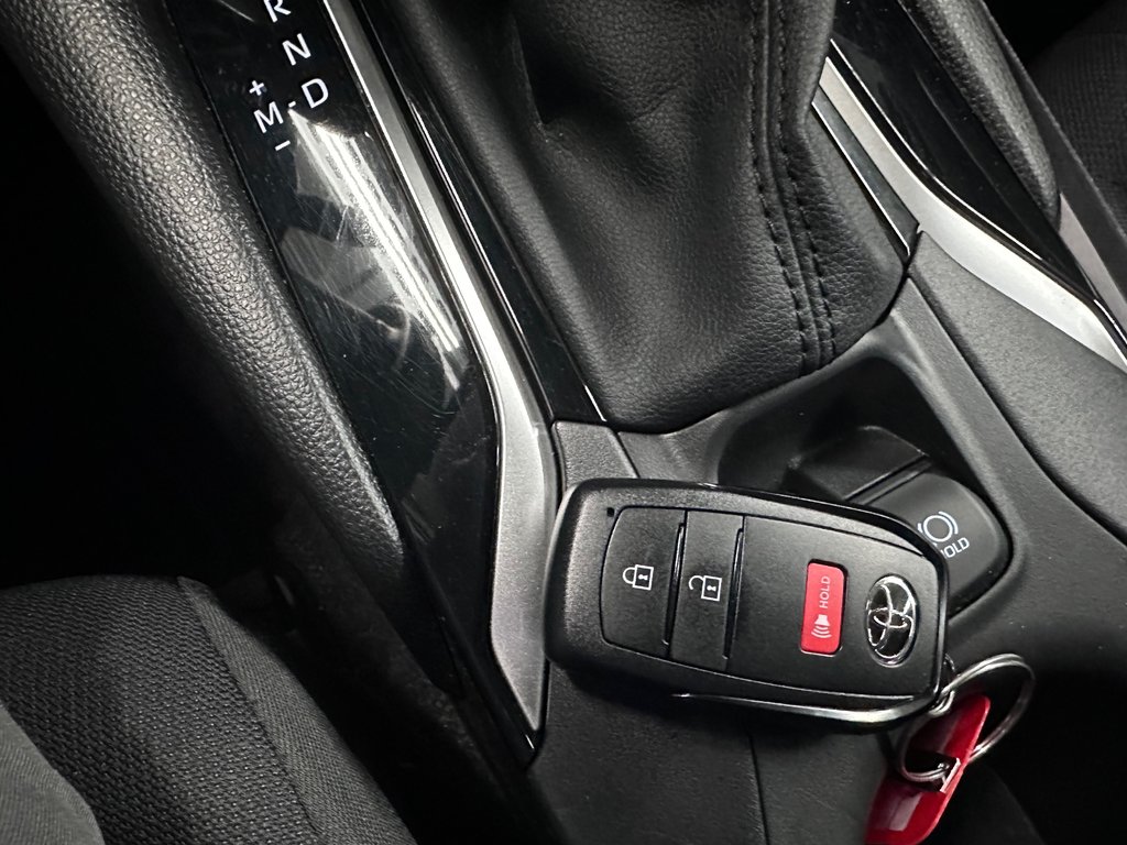 2024 Toyota COROLLA CROSS LE Premium AWD in Cowansville, Quebec - 21 - w1024h768px
