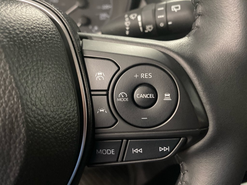 Toyota COROLLA CROSS LE 2024 à Cowansville, Québec - 16 - w1024h768px
