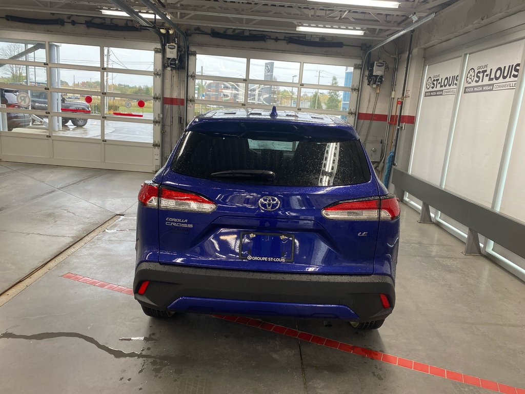 Toyota COROLLA CROSS LE 2024 à Cowansville, Québec - 6 - w1024h768px