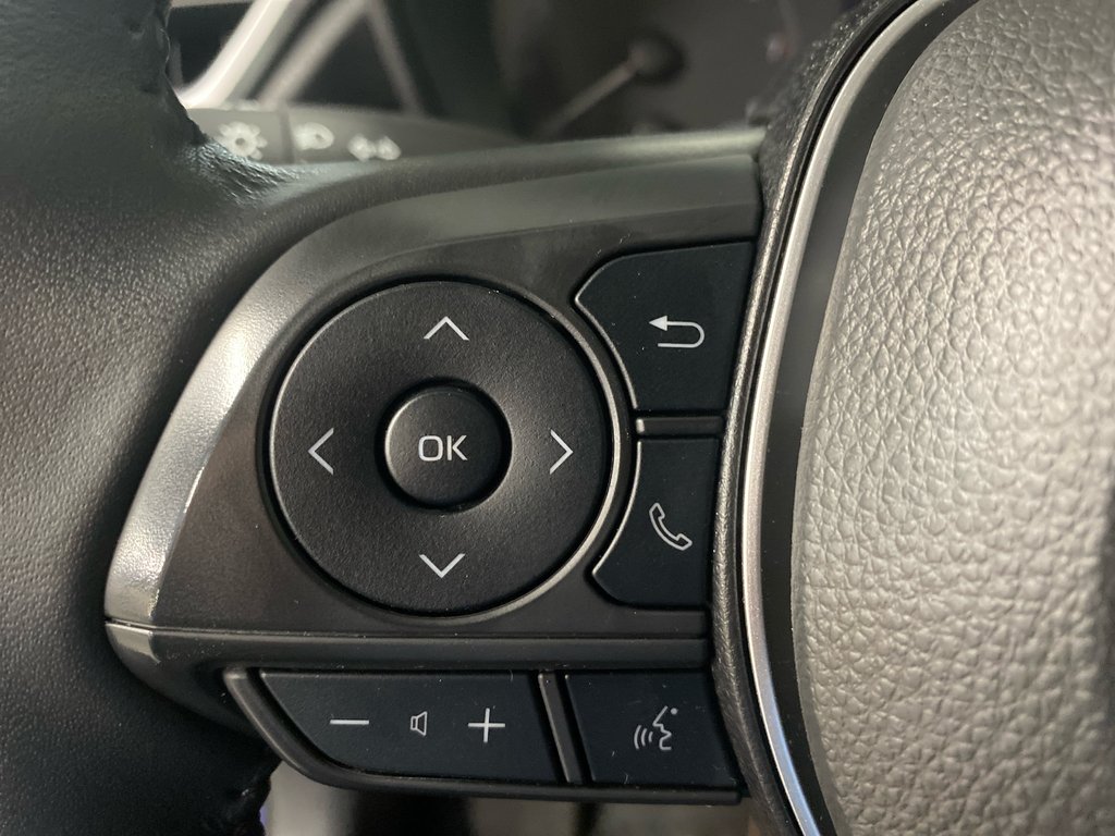 Toyota COROLLA CROSS LE 2024 à Cowansville, Québec - 14 - w1024h768px