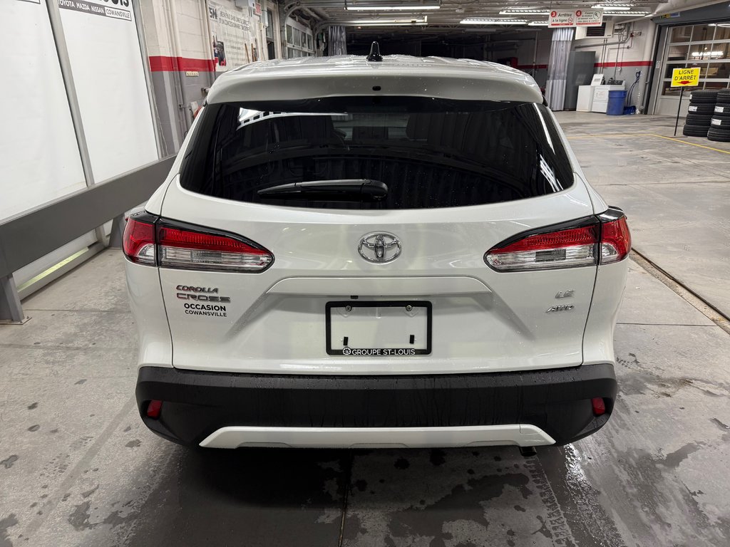 Toyota Corolla Cross LE AWD 2025 à Cowansville, Québec - 8 - w1024h768px
