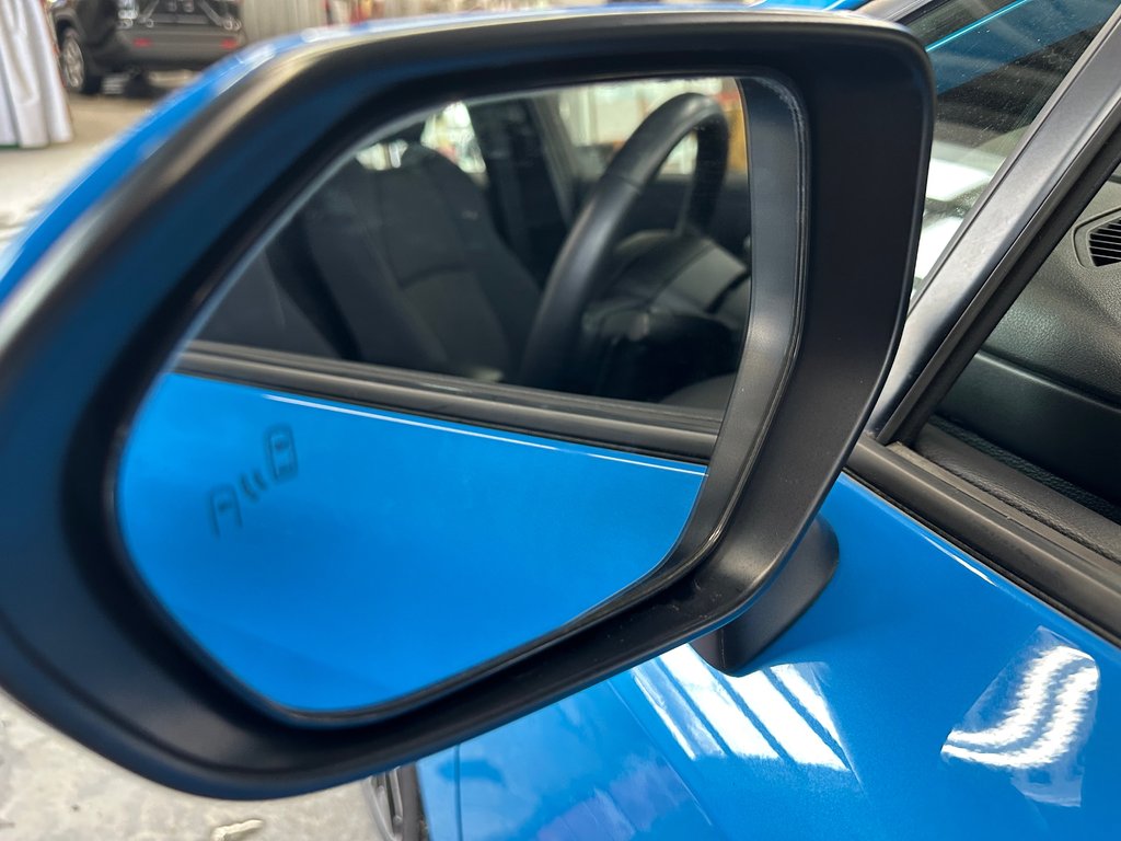 Toyota Corolla Hatchback SE 2020 à Cowansville, Québec - 23 - w1024h768px