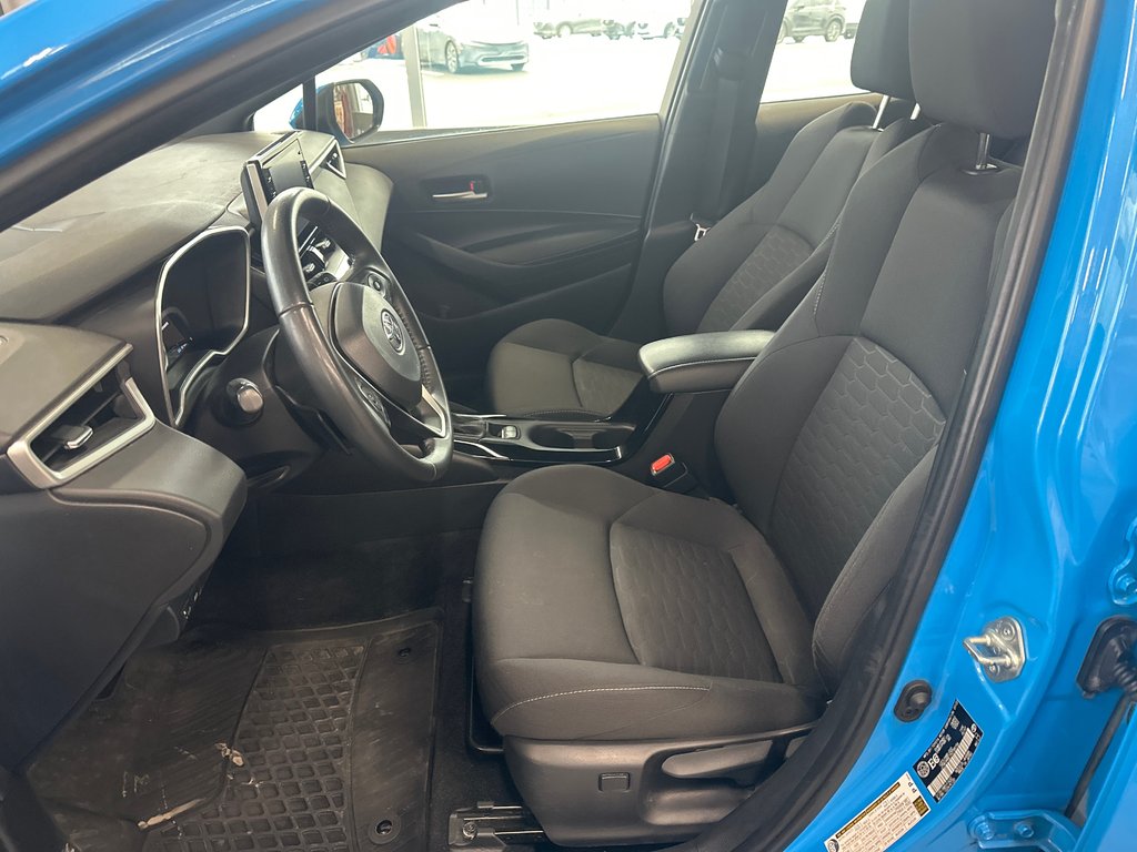 Toyota Corolla Hatchback SE 2022 à Cowansville, Québec - 22 - w1024h768px