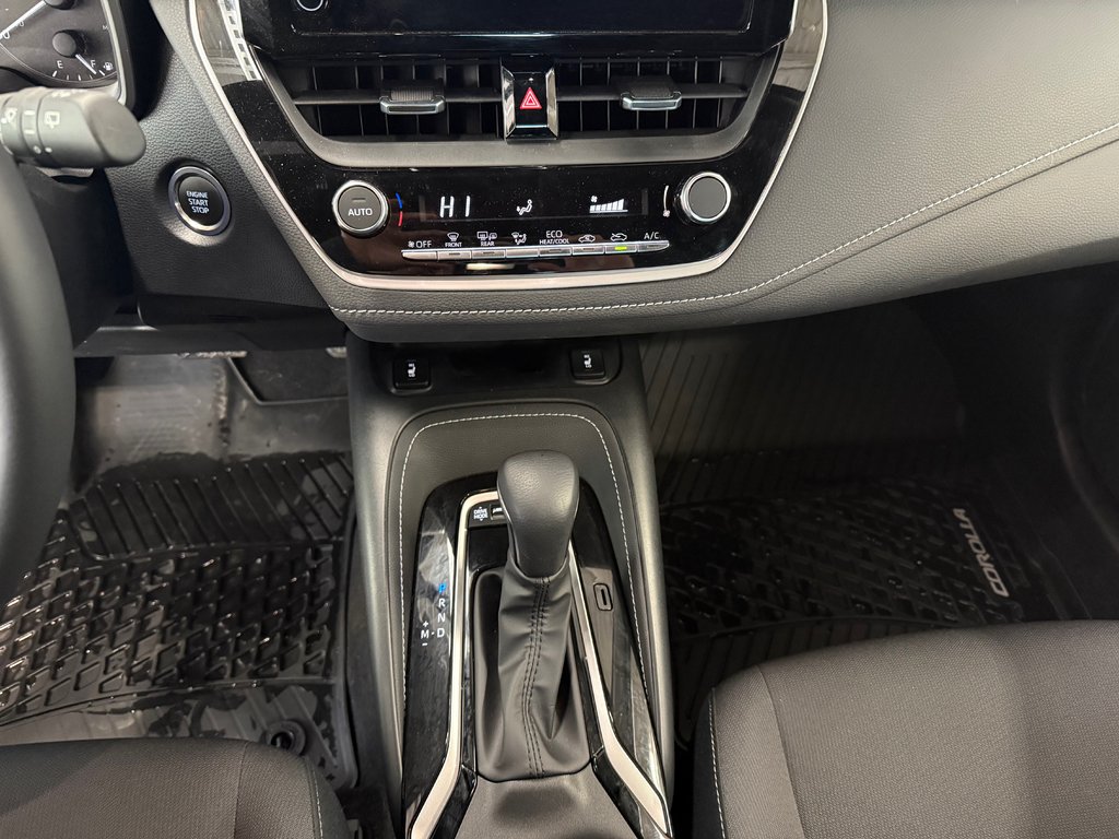 Toyota Corolla Hatchback SE PLUS 2025 à Cowansville, Québec - 17 - w1024h768px