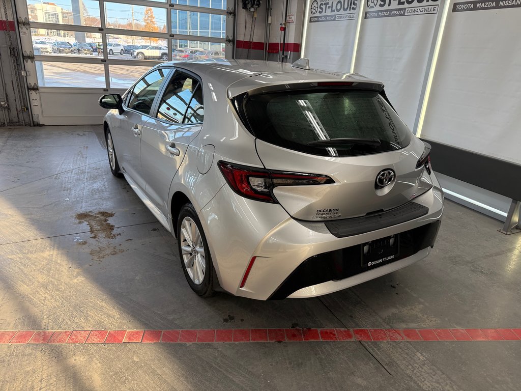 Toyota Corolla Hatchback SE PLUS 2025 à Cowansville, Québec - 4 - w1024h768px