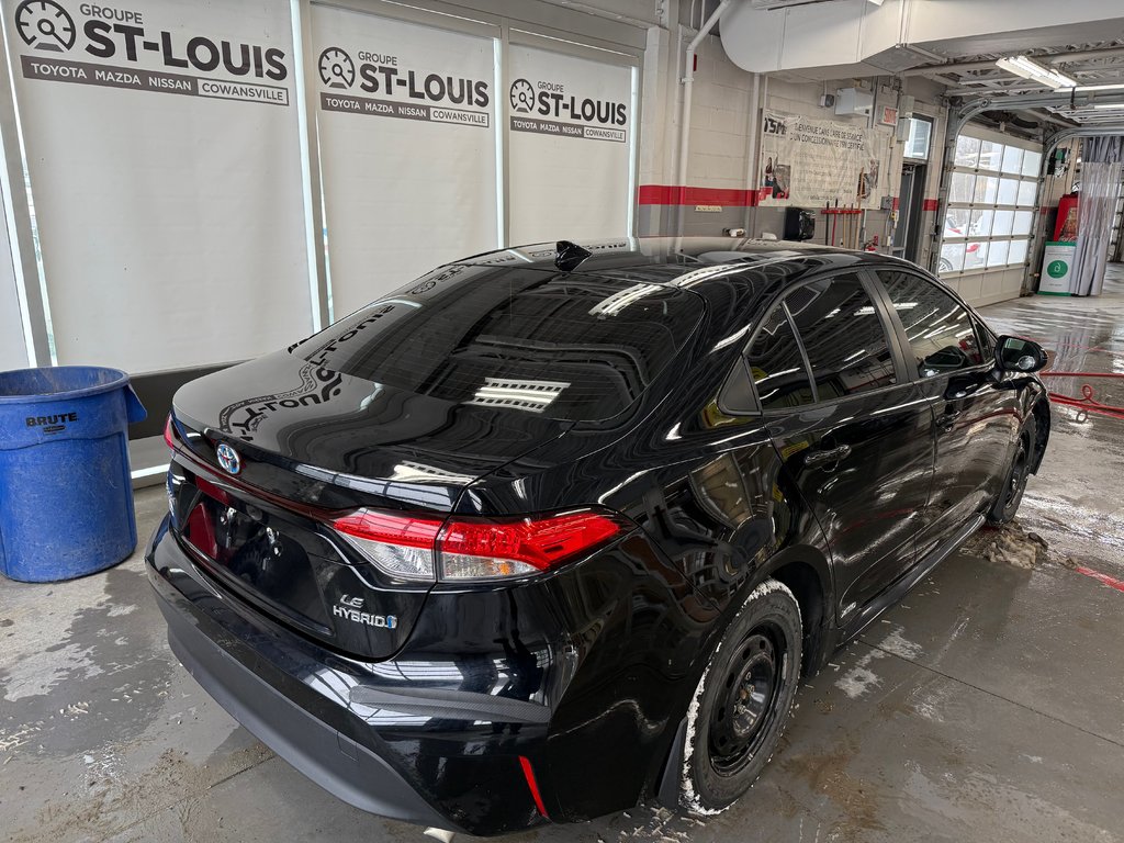 Toyota COROLLA HYBRID LE AWD 2023 à Cowansville, Québec - 7 - w1024h768px