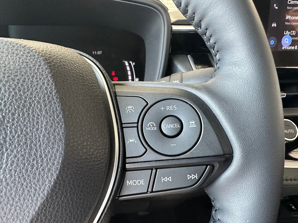 2025 Toyota COROLLA HYBRID SE AWD in Cowansville, Quebec - 23 - w1024h768px