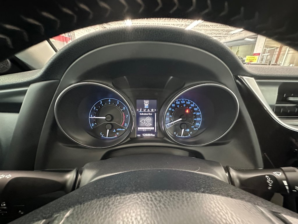 2017 Toyota Corolla iM Groupe Electrique / Sièges Chauffant / MAGS in Cowansville, Quebec - 23 - w1024h768px