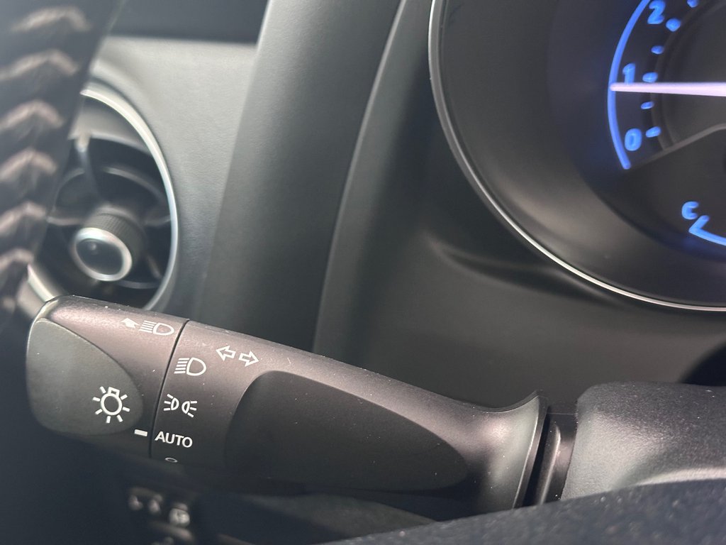 2017 Toyota Corolla iM Groupe Electrique / Sièges Chauffant / MAGS in Cowansville, Quebec - 30 - w1024h768px