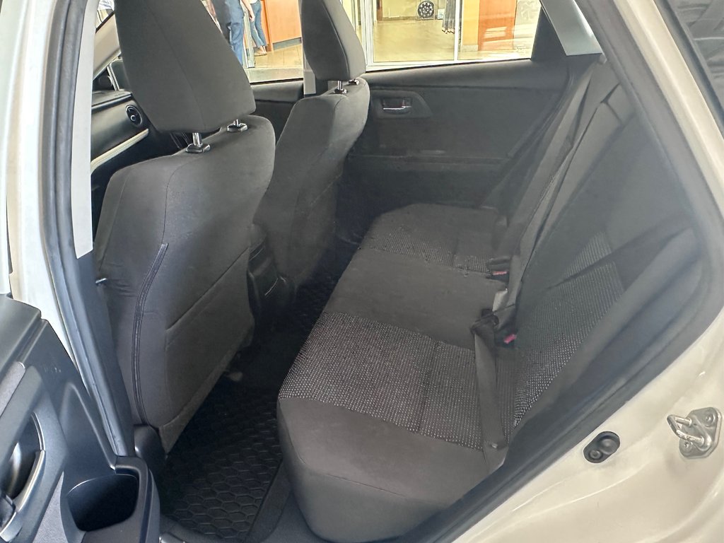 2017 Toyota Corolla iM Groupe Electrique / Sièges Chauffant / MAGS in Cowansville, Quebec - 10 - w1024h768px