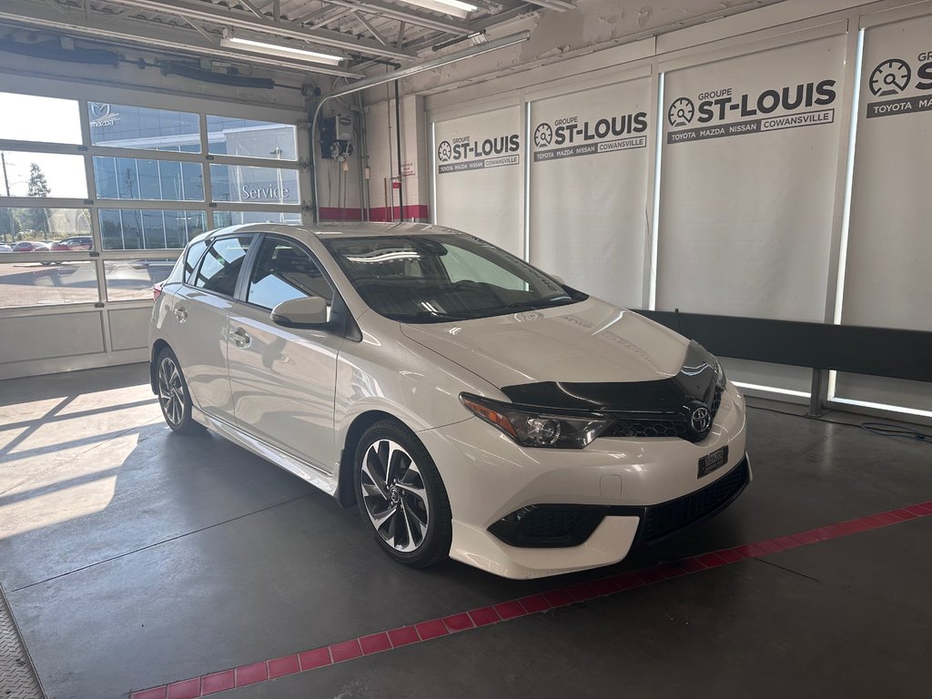 2017 Toyota Corolla iM Groupe Electrique / Sièges Chauffant / MAGS in Cowansville, Quebec - 7 - w1024h768px