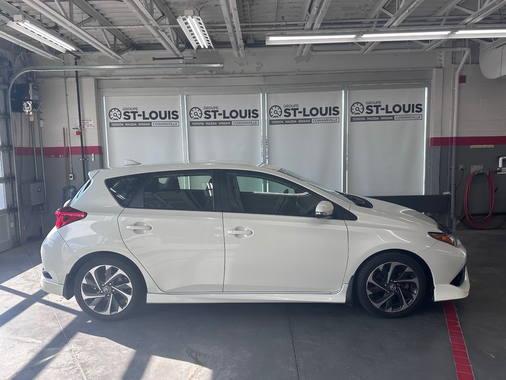2017 Toyota Corolla iM Groupe Electrique / Sièges Chauffant / MAGS in Cowansville, Quebec - 6 - w1024h768px