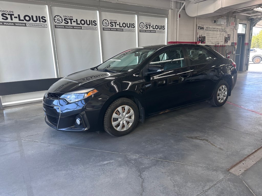 Toyota Corolla SE GROUPE AMÉLIORÉ / CUIR / TOIT 2014 à Cowansville, Québec - 1 - w1024h768px