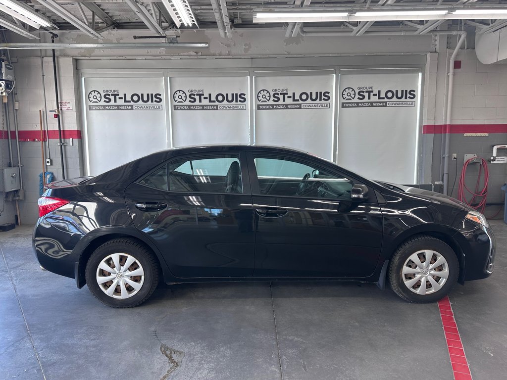 Toyota Corolla SE GROUPE AMÉLIORÉ / CUIR / TOIT 2014 à Cowansville, Québec - 8 - w1024h768px
