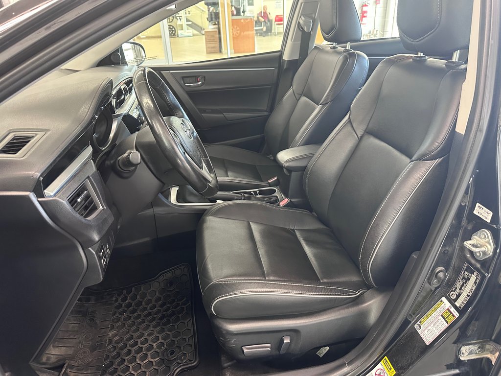 Toyota Corolla SE GROUPE AMÉLIORÉ / CUIR / TOIT 2014 à Cowansville, Québec - 19 - w1024h768px
