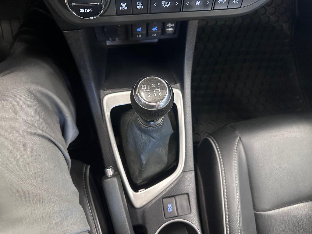 Toyota Corolla SE GROUPE AMÉLIORÉ / CUIR / TOIT 2014 à Cowansville, Québec - 25 - w1024h768px