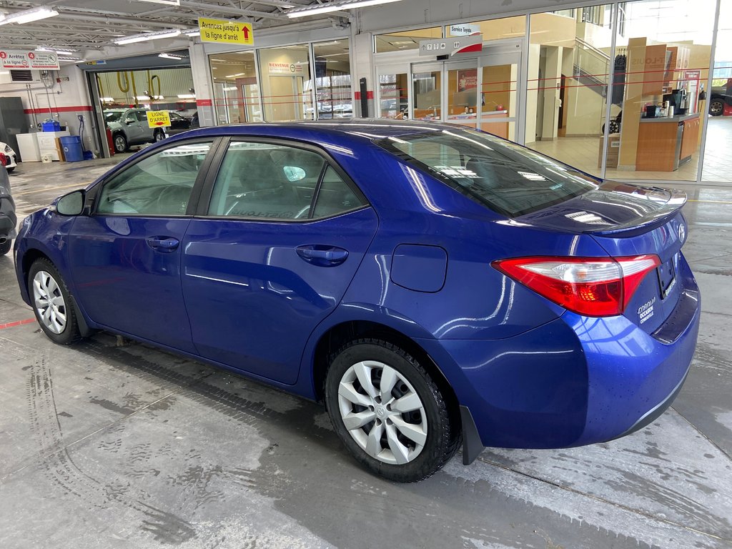 2015 Toyota Corolla S in Cowansville, Quebec - 5 - w1024h768px