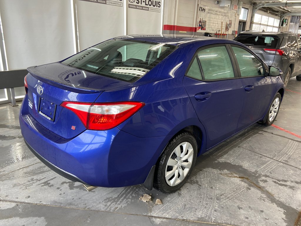 2015 Toyota Corolla S in Cowansville, Quebec - 41 - w1024h768px