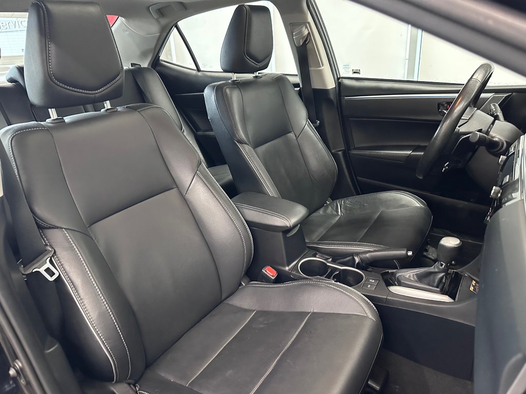 2016 Toyota Corolla S Groupe Technologique in Cowansville, Quebec - 12 - w1024h768px