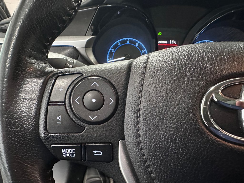 2016 Toyota Corolla S Groupe Technologique in Cowansville, Quebec - 22 - w1024h768px
