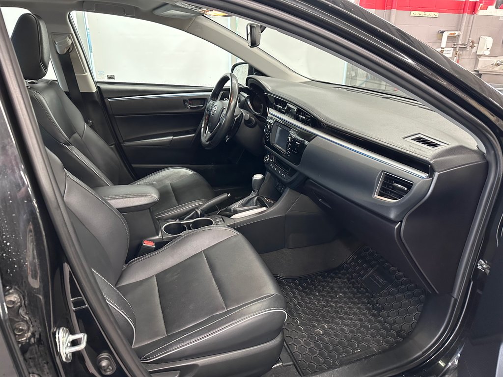 2016 Toyota Corolla S Groupe Technologique in Cowansville, Quebec - 11 - w1024h768px