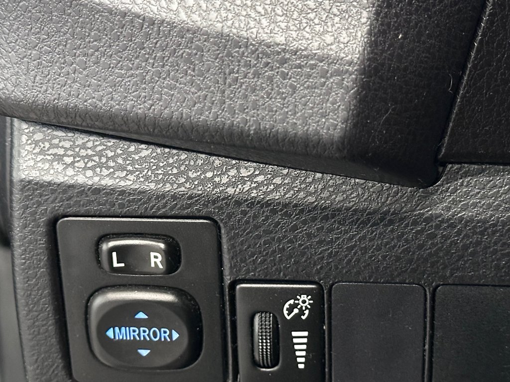 2016 Toyota Corolla S Groupe Technologique in Cowansville, Quebec - 17 - w1024h768px