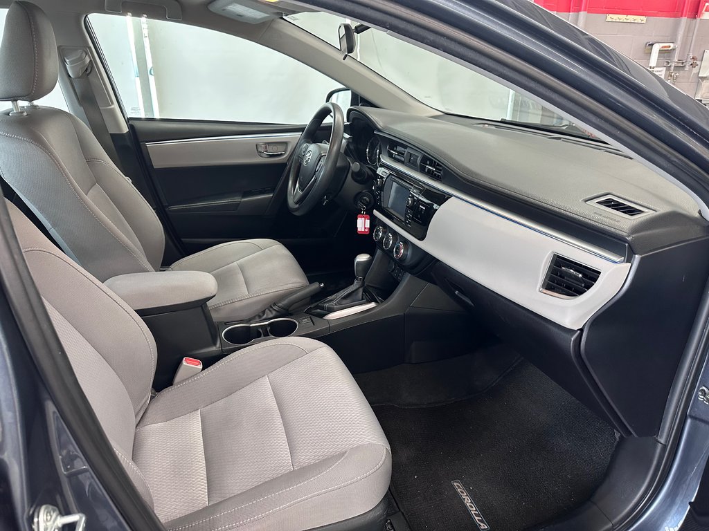 Toyota Corolla LE 2016 à Cowansville, Québec - 14 - w1024h768px