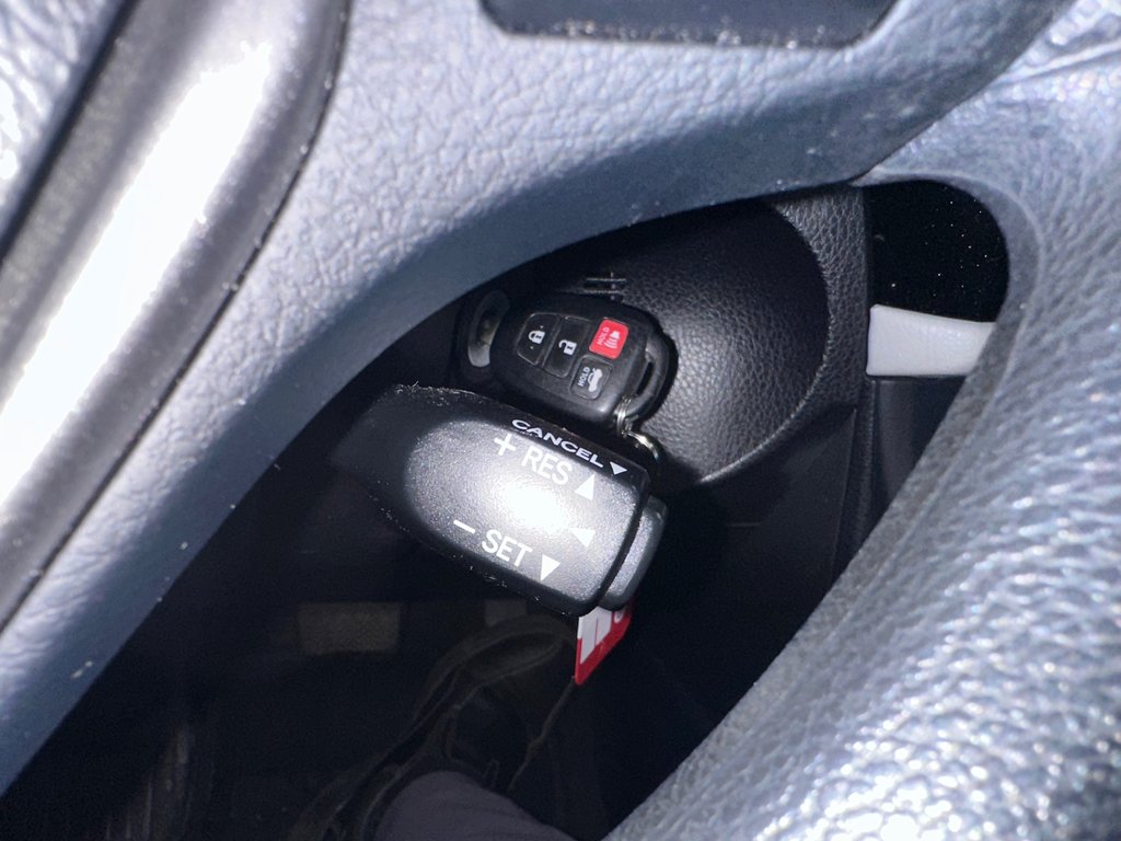 Toyota Corolla LE 2016 à Cowansville, Québec - 28 - w1024h768px