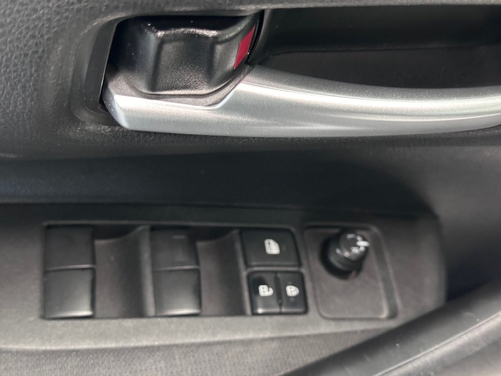 Toyota Corolla LE A/C SIÈGES CHAUFFANTS CAMÉRA DE RECUL 2021 à Cowansville, Québec - 19 - w1024h768px