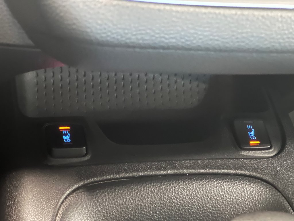 Toyota Corolla LE A/C SIÈGES CHAUFFANTS CAMÉRA DE RECUL 2021 à Cowansville, Québec - 21 - w1024h768px