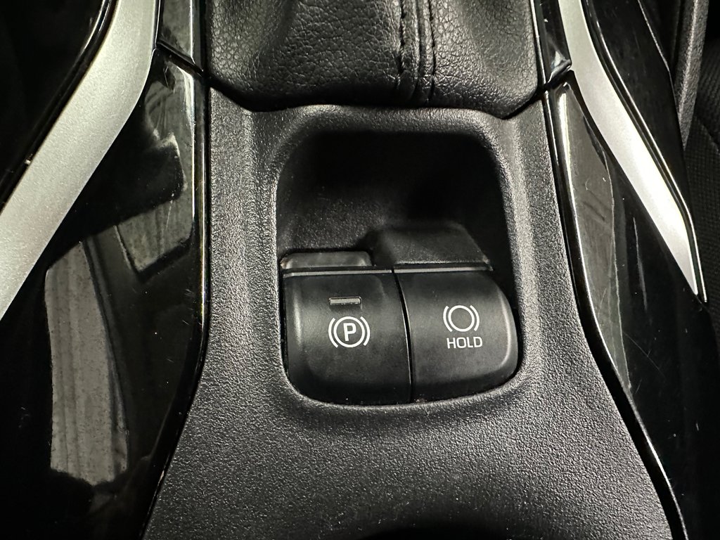2021 Toyota Corolla Le in Cowansville, Quebec - 19 - w1024h768px