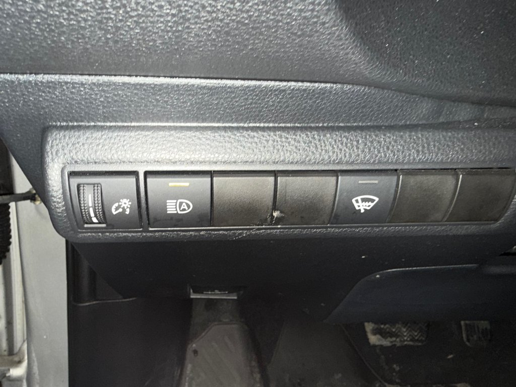 2021 Toyota Corolla LE 2021: 8 840 km - Cowansville Toyota in Cowansville, Quebec - 15 - w1024h768px