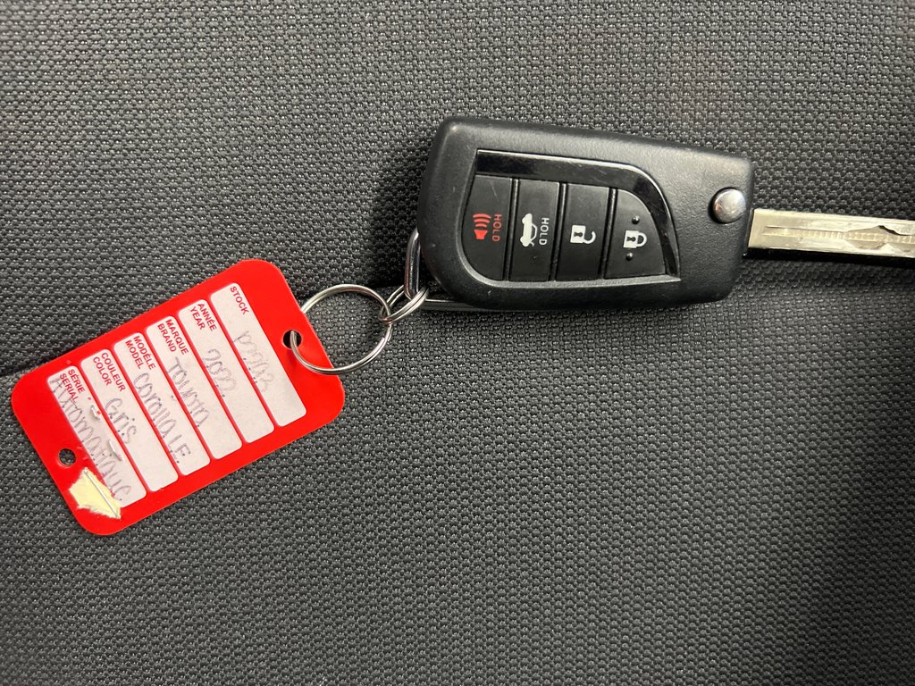 Toyota Corolla LE 2022 à Cowansville, Québec - 36 - w1024h768px