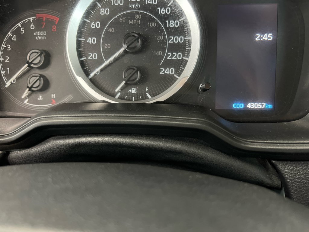 Toyota Corolla LE 2022 à Cowansville, Québec - 28 - w1024h768px