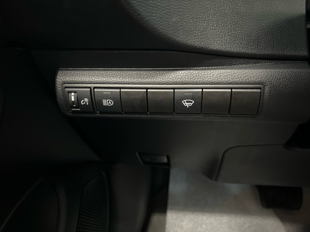 Toyota Corolla LE 2022 à Cowansville, Québec - 31 - w1024h768px