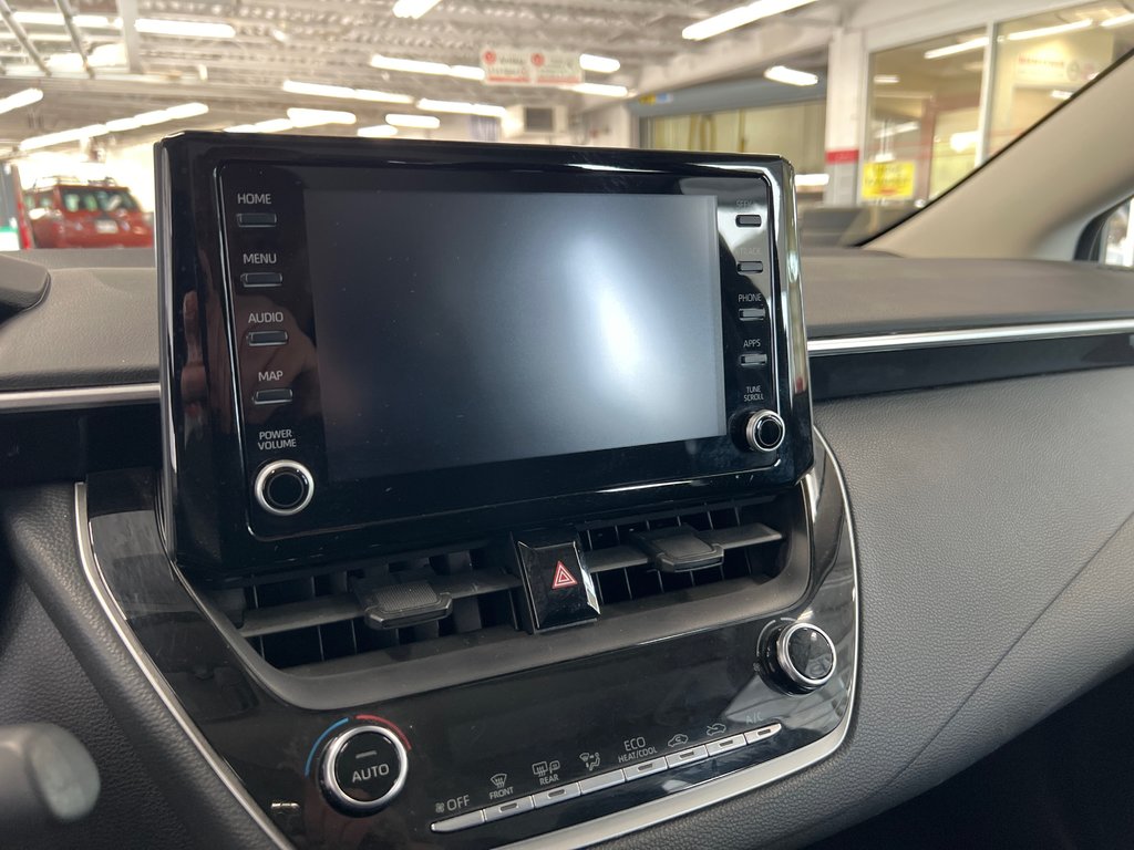 Toyota Corolla LE 2022 à Cowansville, Québec - 22 - w1024h768px