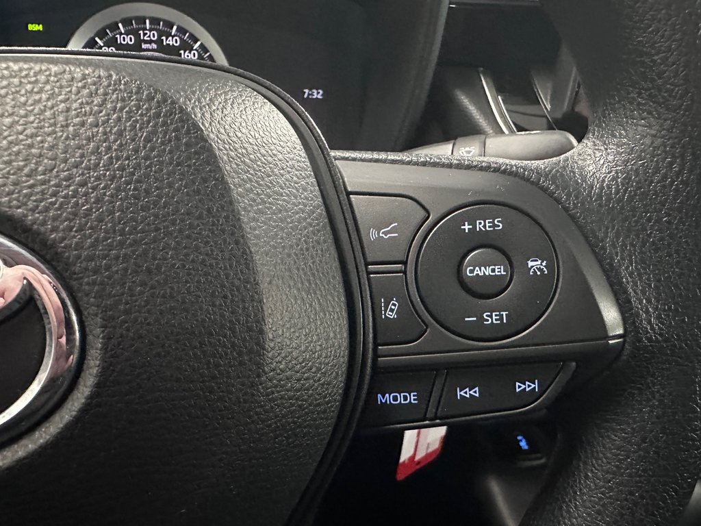 2022 Toyota Corolla LE / CAMERA DE RECUL / SIÈGE CHAUFFANT in Cowansville, Quebec - 27 - w1024h768px