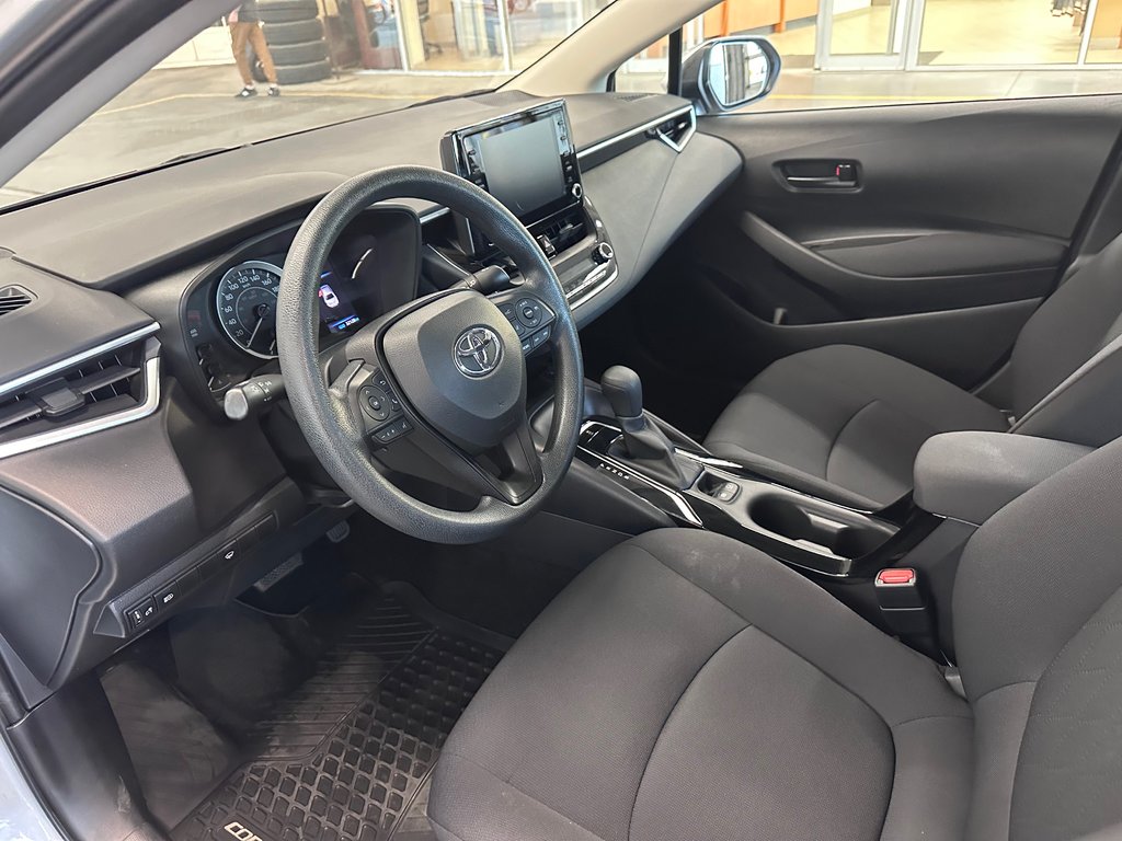 2022 Toyota Corolla LE / CAMERA DE RECUL / SIÈGE CHAUFFANT in Cowansville, Quebec - 19 - w1024h768px