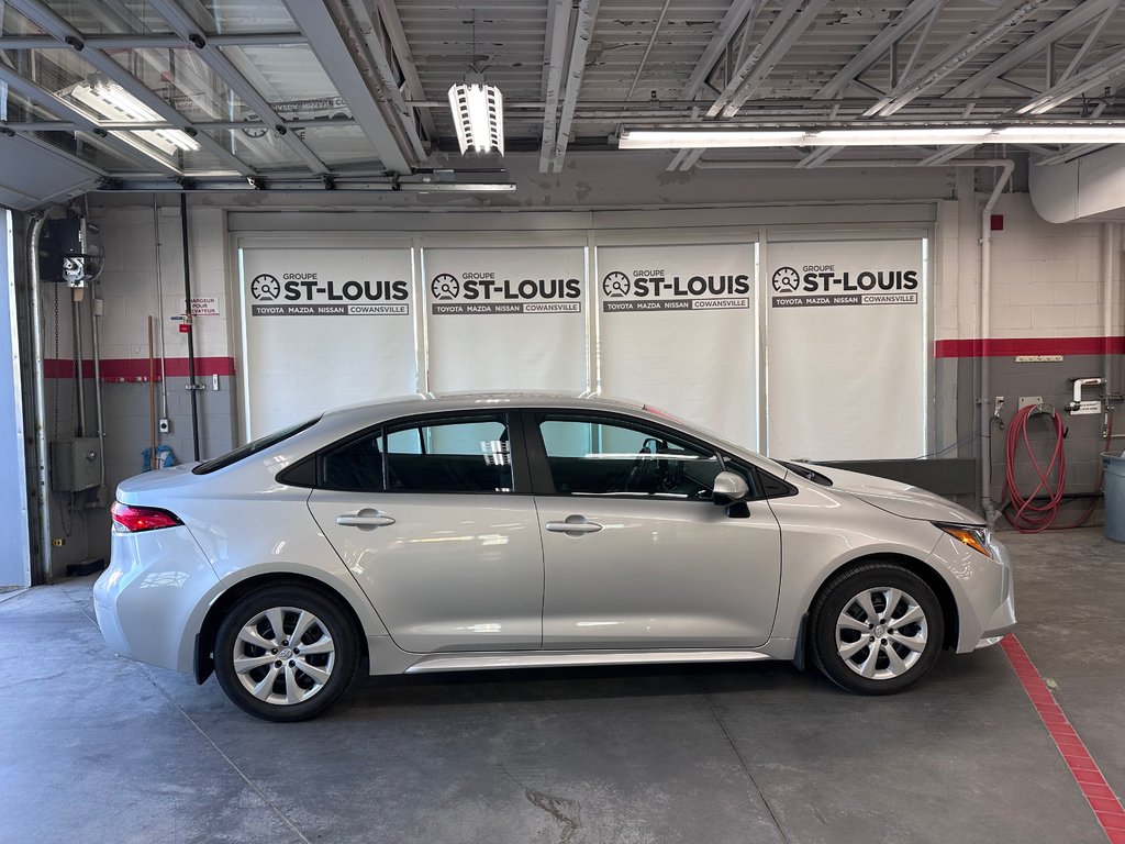 2022 Toyota Corolla LE / CAMERA DE RECUL / SIÈGE CHAUFFANT in Cowansville, Quebec - 8 - w1024h768px