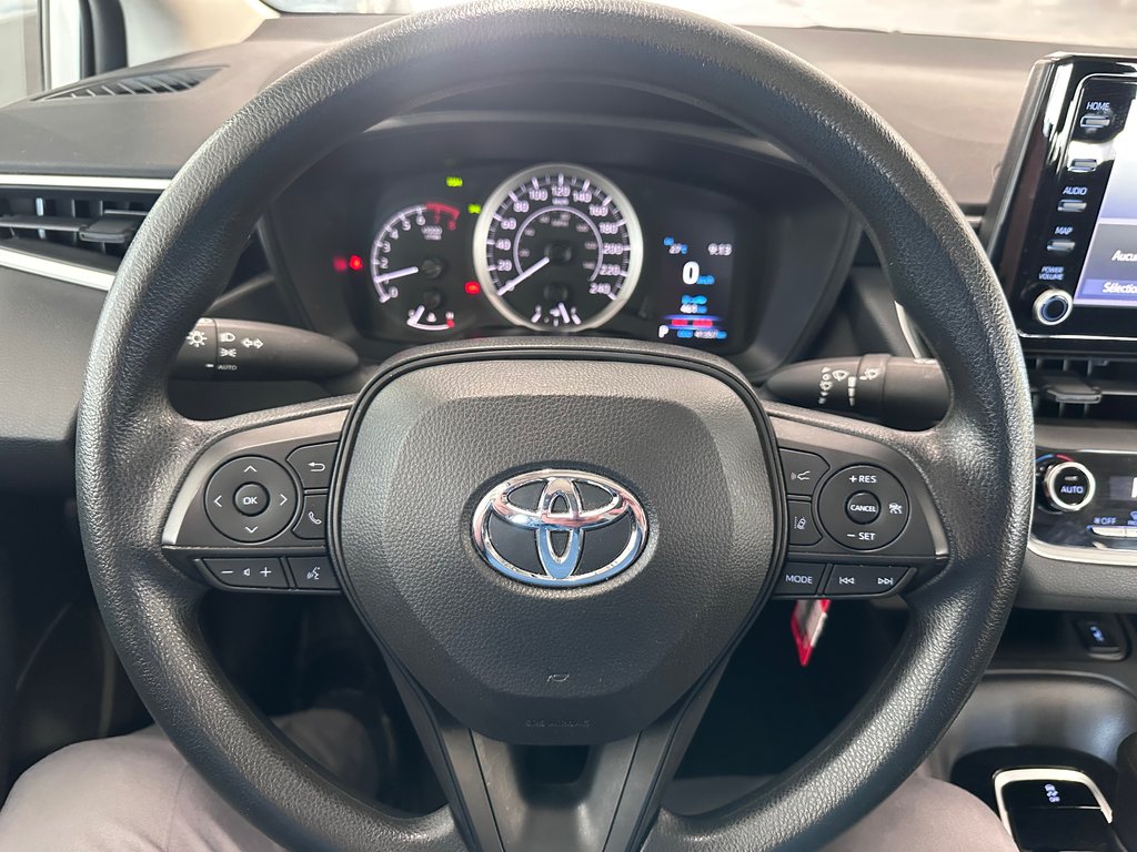 Toyota Corolla LE - Sièges Chauffants - Détecteur d'Angle Mort - 2022 à Cowansville, Québec - 22 - w1024h768px