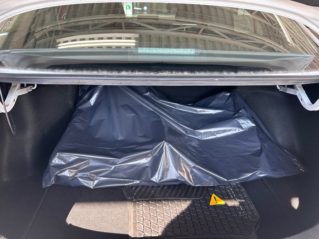 Toyota Corolla LE - Sièges Chauffants - Détecteur d'Angle Mort - 2022 à Cowansville, Québec - 10 - w1024h768px